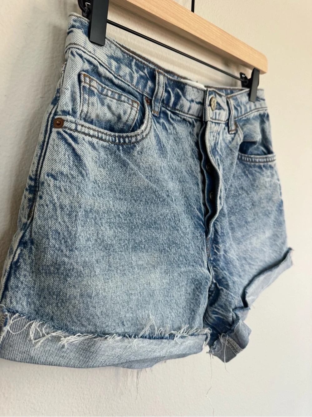 Reformation Charlie Cuffed High Rise Denim Shorts Cotton Lyocell Light Wash 26